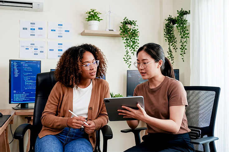 Zoho Creator PLM workflow connecting sales project delivery and support